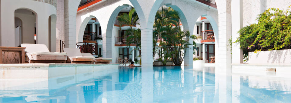 Pool des Le Saint Alexis Hotel & Spa