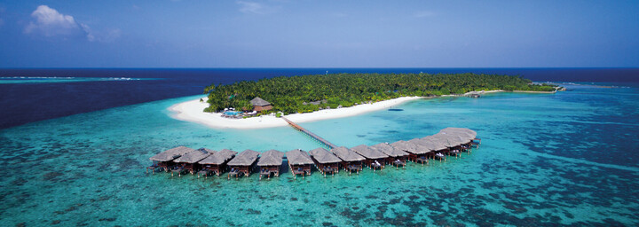 Außenansicht des Filitheyo Island Resort im Faafu Atoll