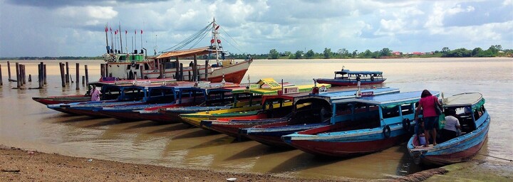 Suriname Fluss Boote