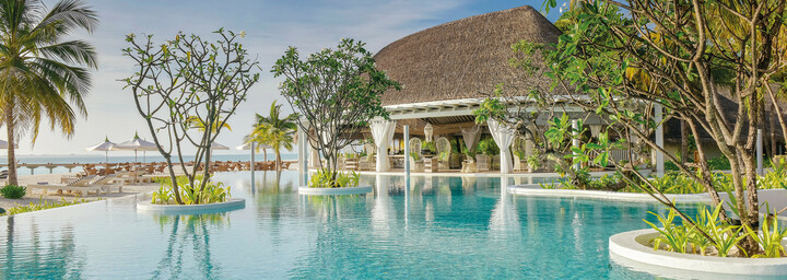 Pool des Kanuhura - A Sun Resort Maldives