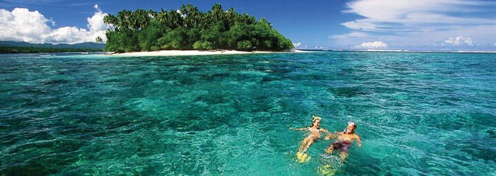 Schnorchler vor der Insel - Sinalei Reef Resort and Spa Upolu