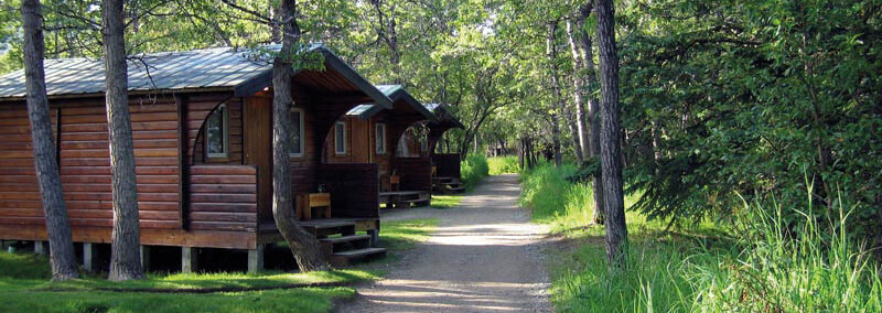 Katmai Lodge Hütten von außen
