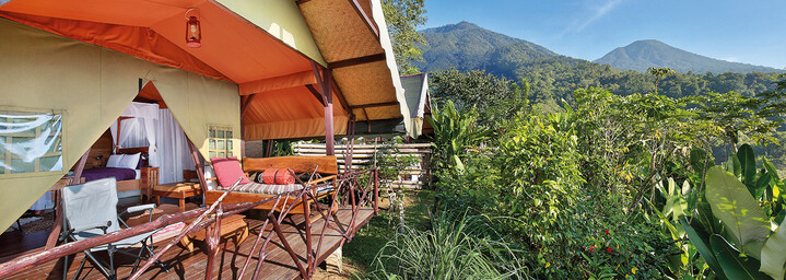 Zeltterrasse des Sang Giri Mountain Tent Resort in Tabanan