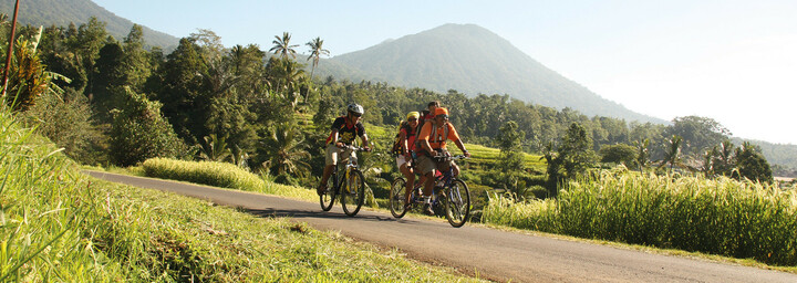 Radfahrer Sang Giri Mountain Tent Resort Tabanan