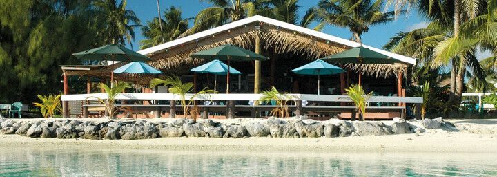 Bar Samade on the Beach Aitutaki