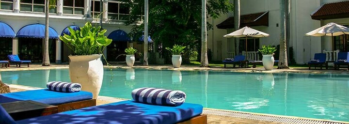 Pool Hotel Majapahit Surabaya