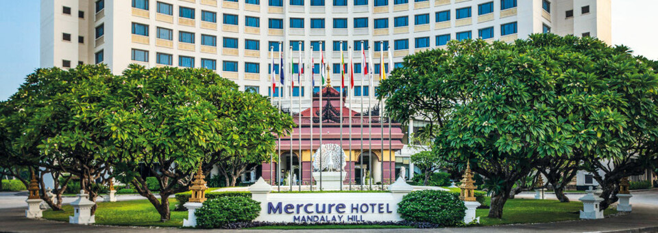 Außenansicht des Mercure Mandalay Hill Resort