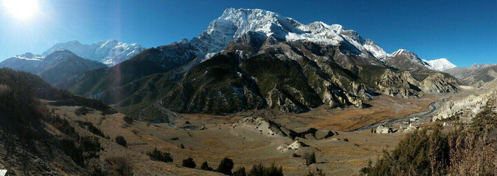 Nepal Reisebericht: Landschaft auf dem Weg nach Chame
