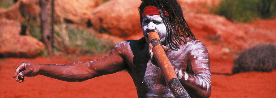 Aborigine im Outback