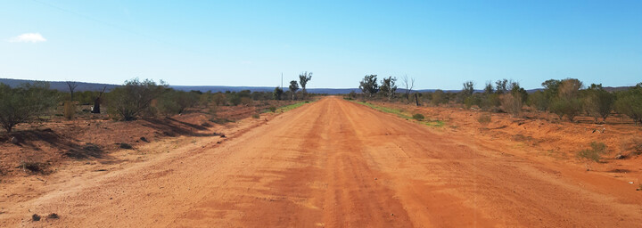Reisebericht Australien - Straße im Mutawintji Nationalpark