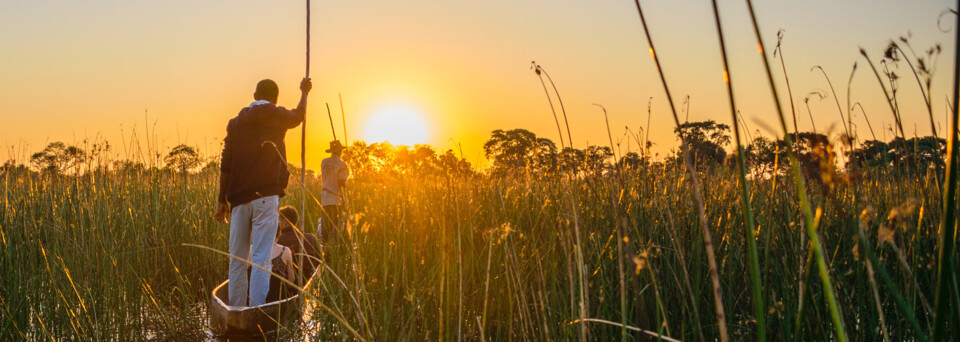 Mit dem Mokoro durch die Kanäle des Okavango Deltas
