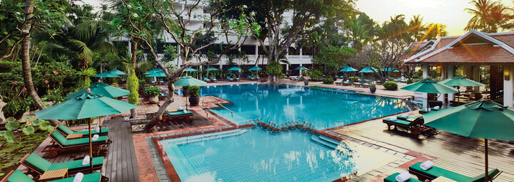 Pool des Anantara Riverside Bangkok Resort