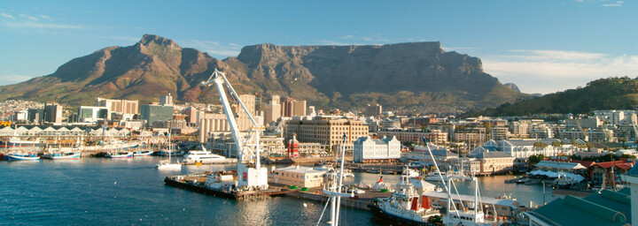 Blick auf die Waterfront und den Tafelberg