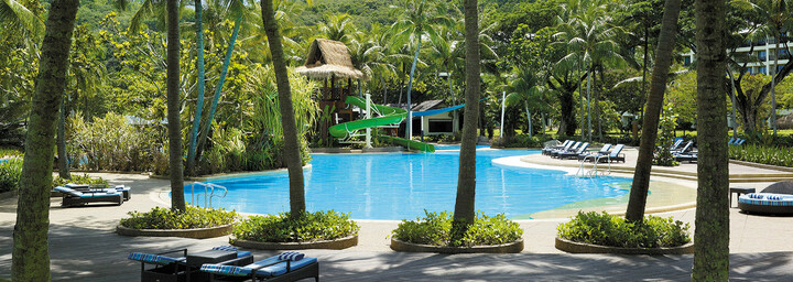 Pool des Shangri-La's Rasa Ria Resort & Spa