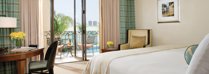 Signature Room mit Balkon - Beverly Wilshire, a Four Seasons Hotel 