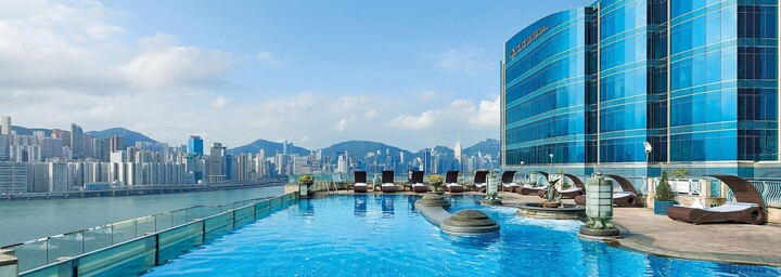 Pool des Harbour Grand Kowloon Hong Kong