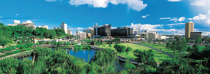 Blick auf die Roma Street Parklands, Brisbane